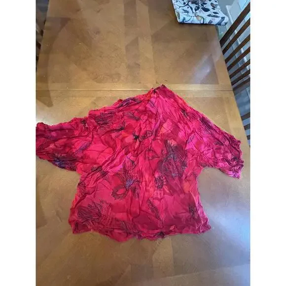 Chico's Red Floral Rayon Blouse Size 3 - Picture 3 of 7